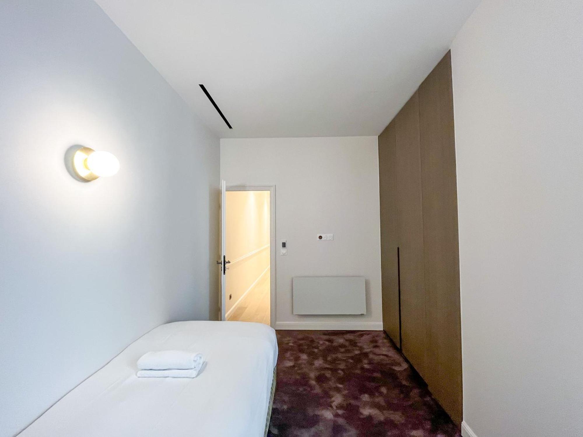 Urban Flat 191 - Luxury 3 Bedroom - Madeleine Appartement Parijs
